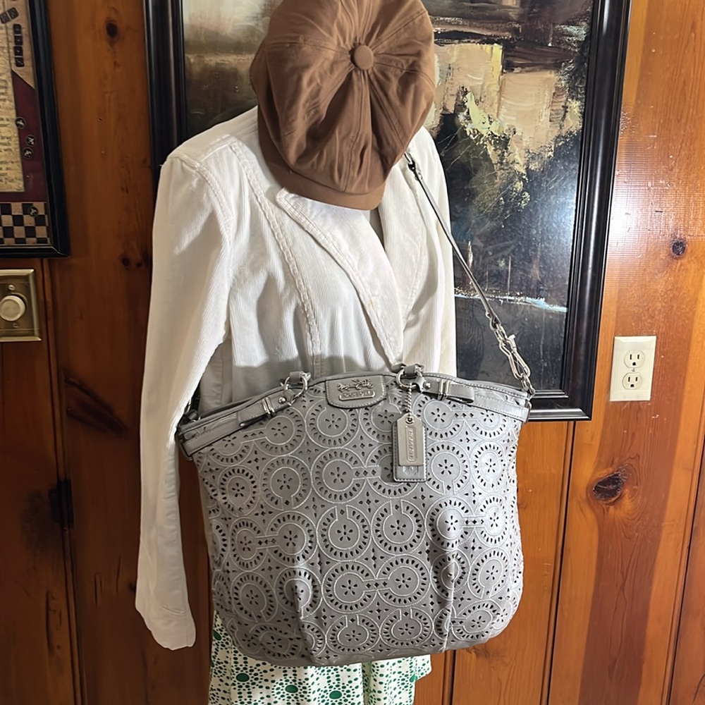 COACH Madison Sophia 2 Way Tote/ Shoulder Bag Large Rare Laser Cut In EU…